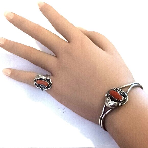 Navajo Native American Coral Sterling Cuff Bracelet Vintage (1555) - Picture 4 of 5